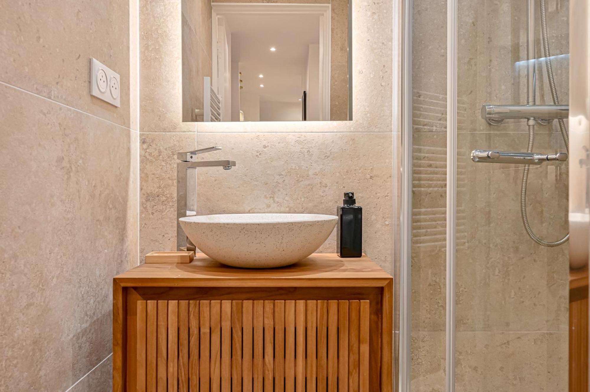 Suite Eiffel- Perfect Location ปารีส ภายนอก รูปภาพ
